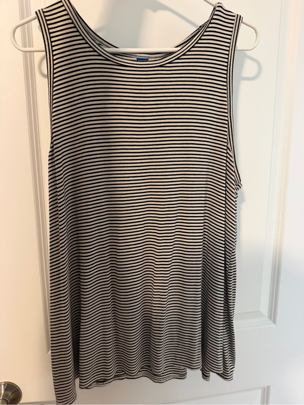 Old Navy Black & White Striped Sleeveless Tank Top